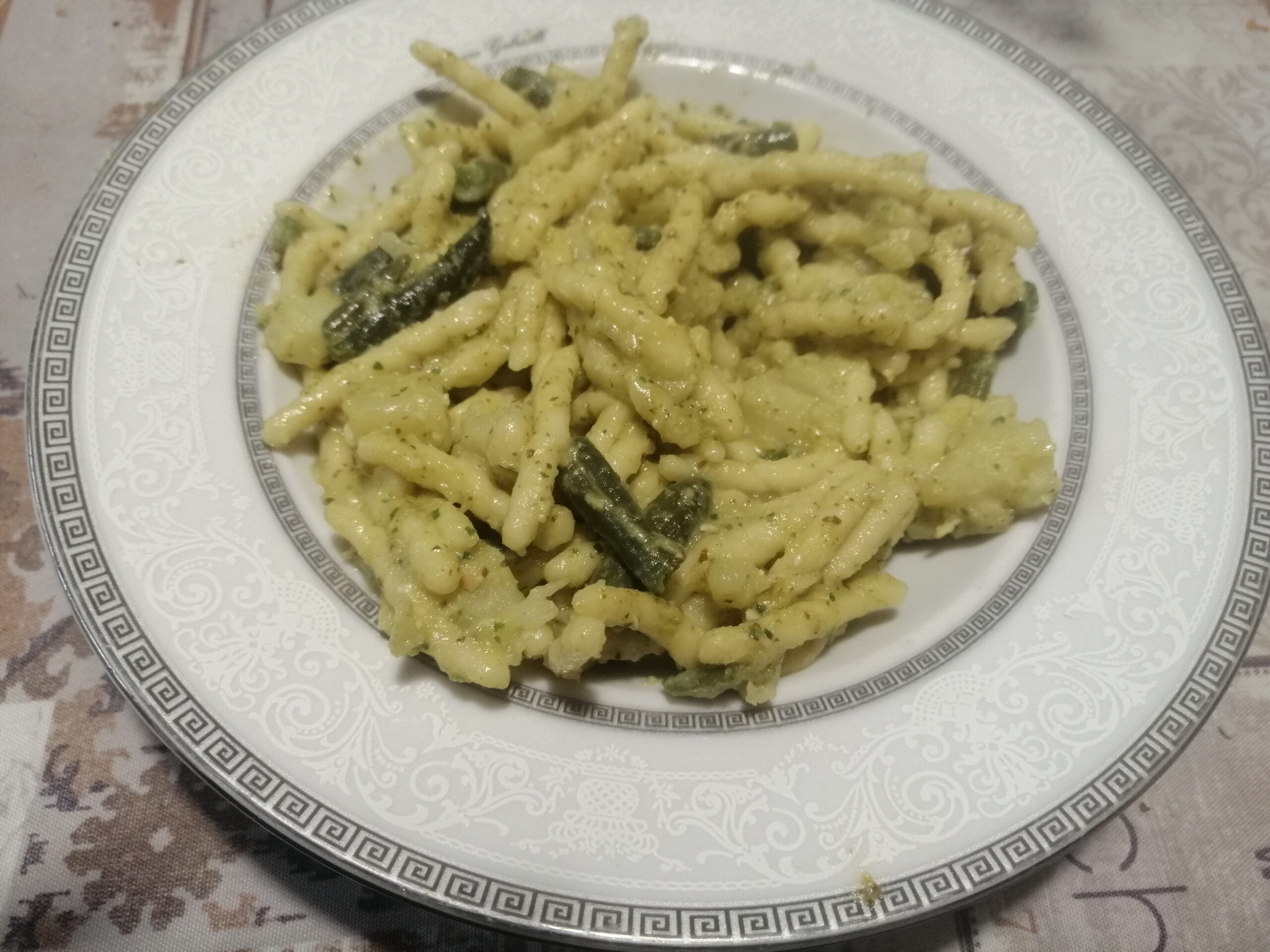 Trofie con pesto alla genovese