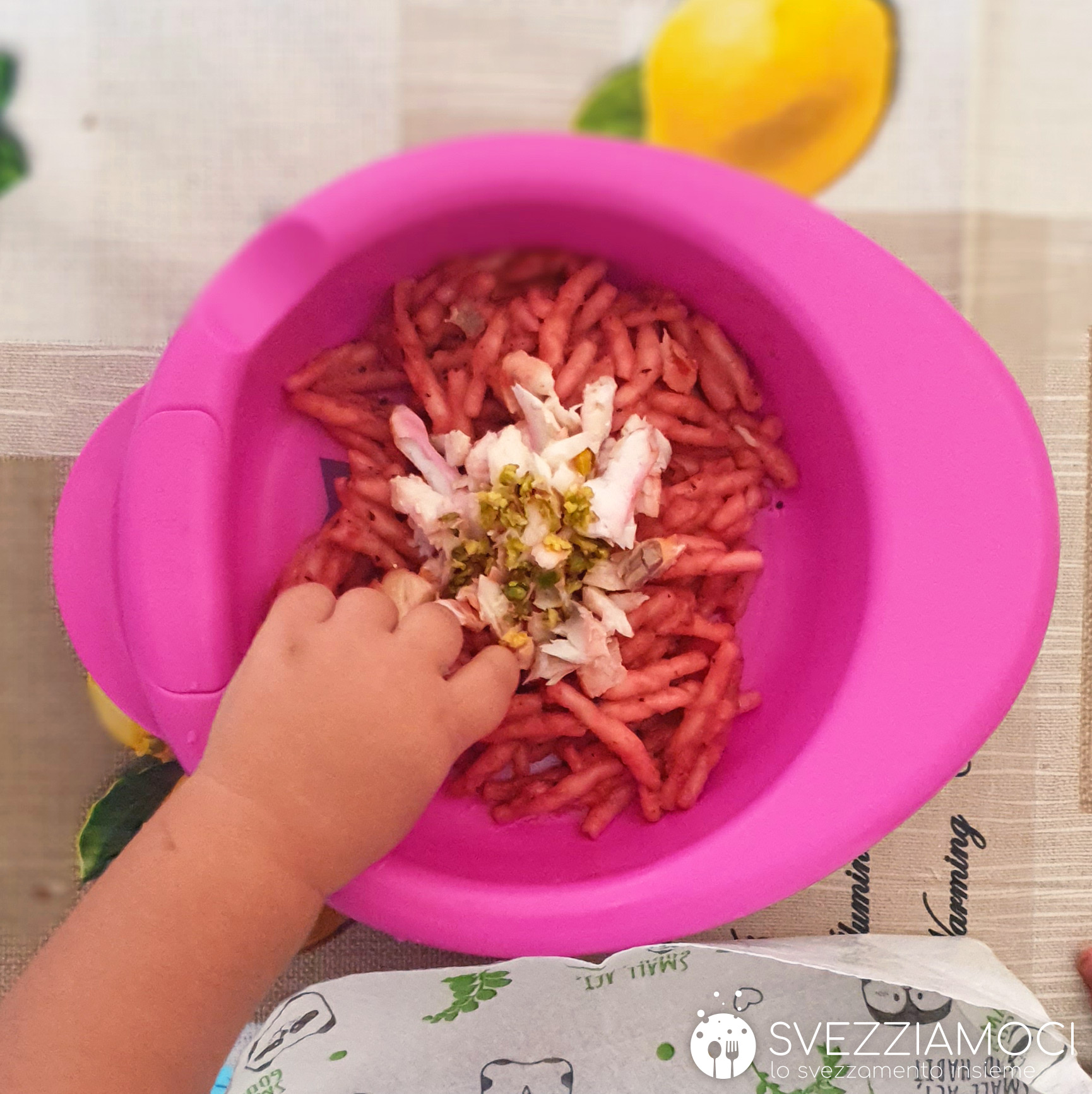 Trofie viola con orata e pistacchio