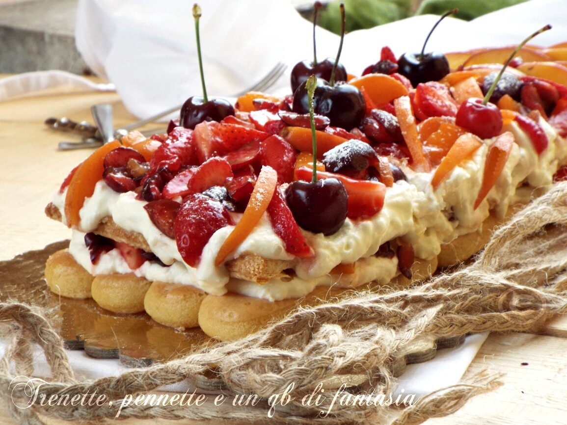 Tronchetto alla crema di mascarpone e frutta