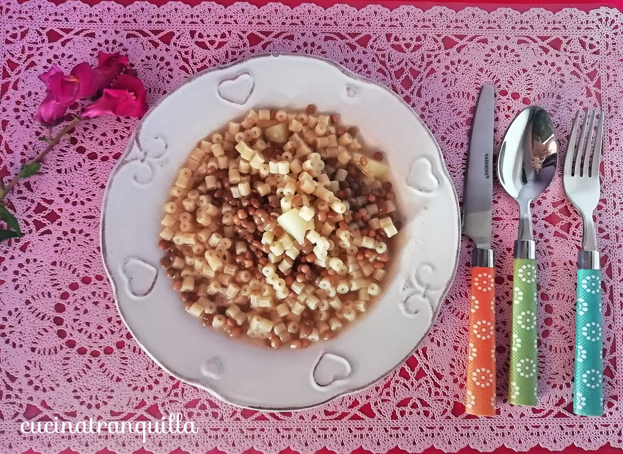 Tubetti con lenticchie patate funghi e miele