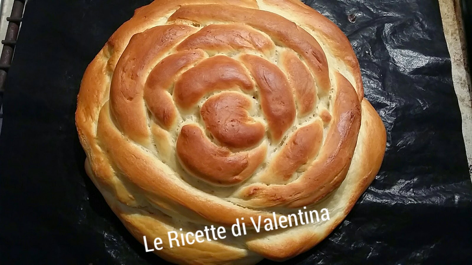 Tutorial per fare il pane a forma di rosa..