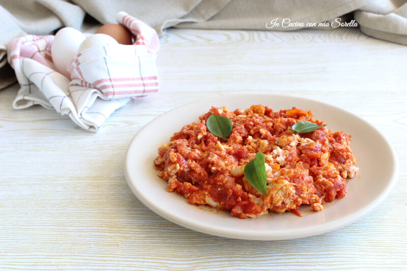 Uova al pomodoro tradizionali
