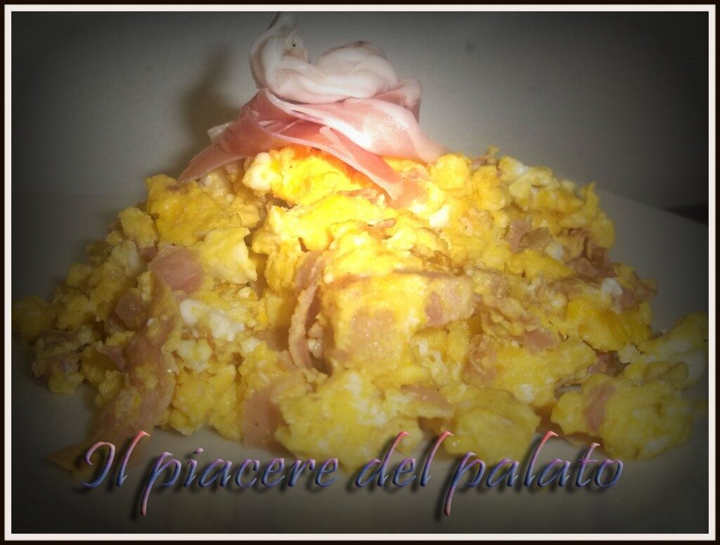 Uova strapazzate con pancetta