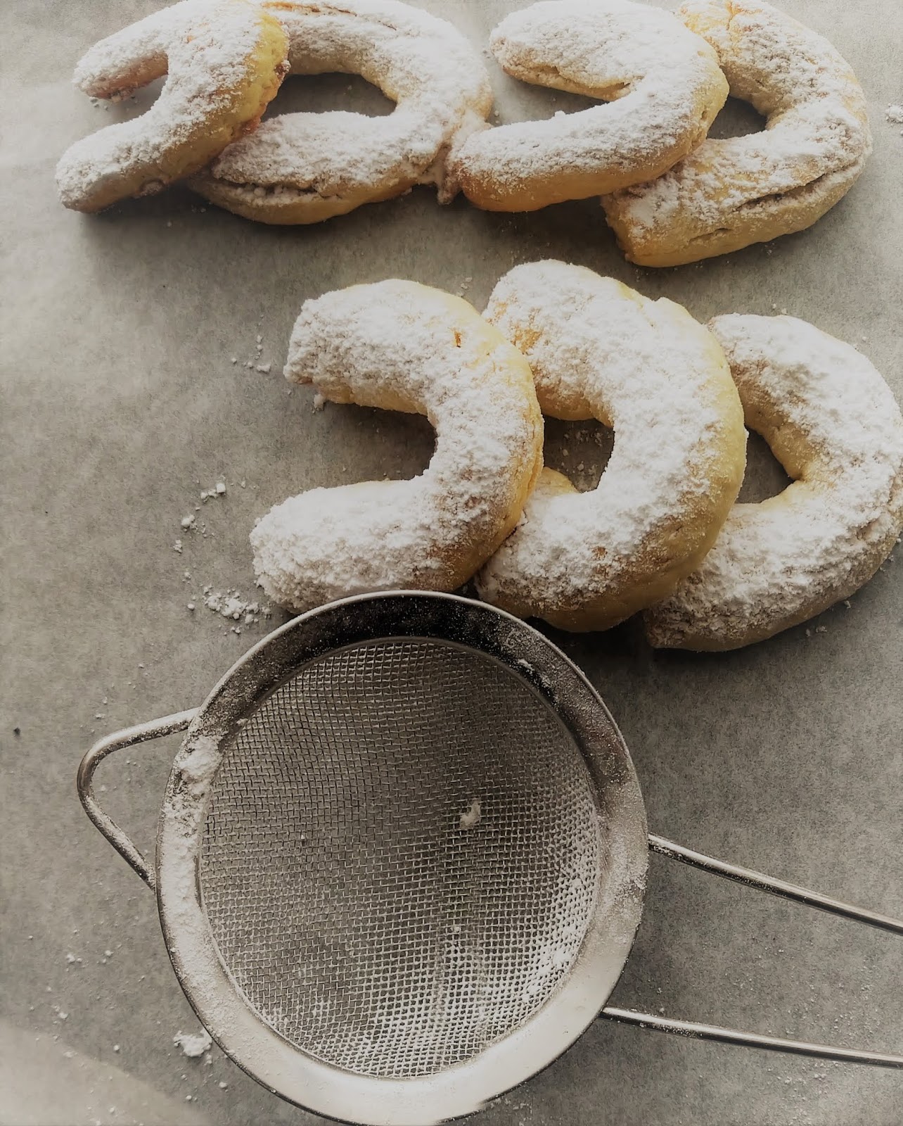 Vanillekipferl, il biscotto natalizio al burro e alla vaniglia