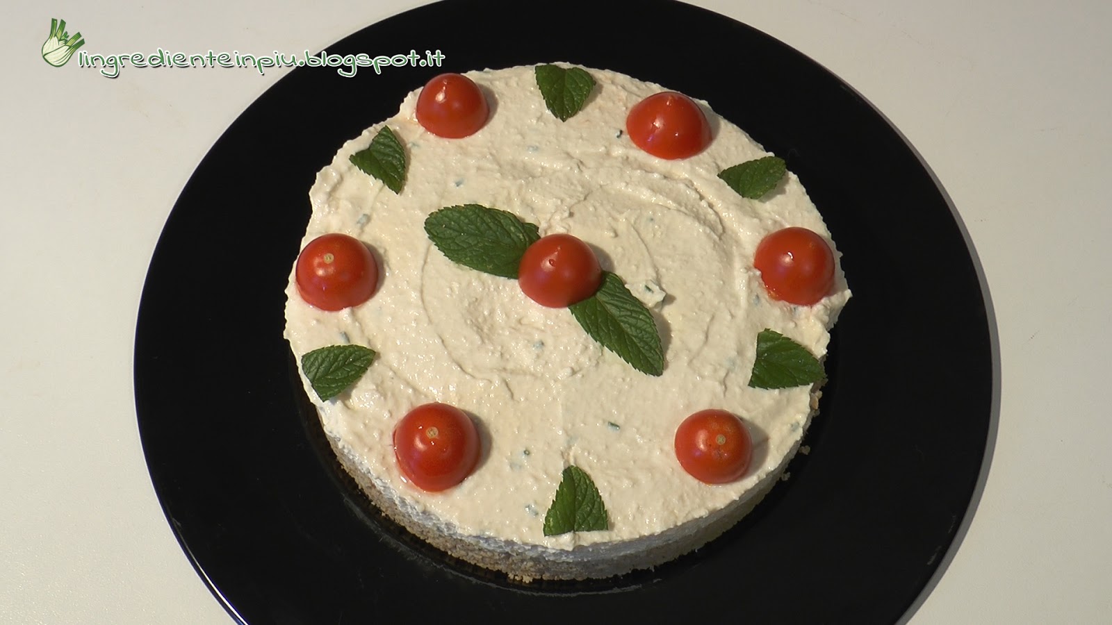Vegan cheesecake salata