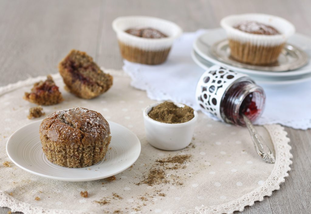 Vegan muffin alla farina di canapa e ciliegia