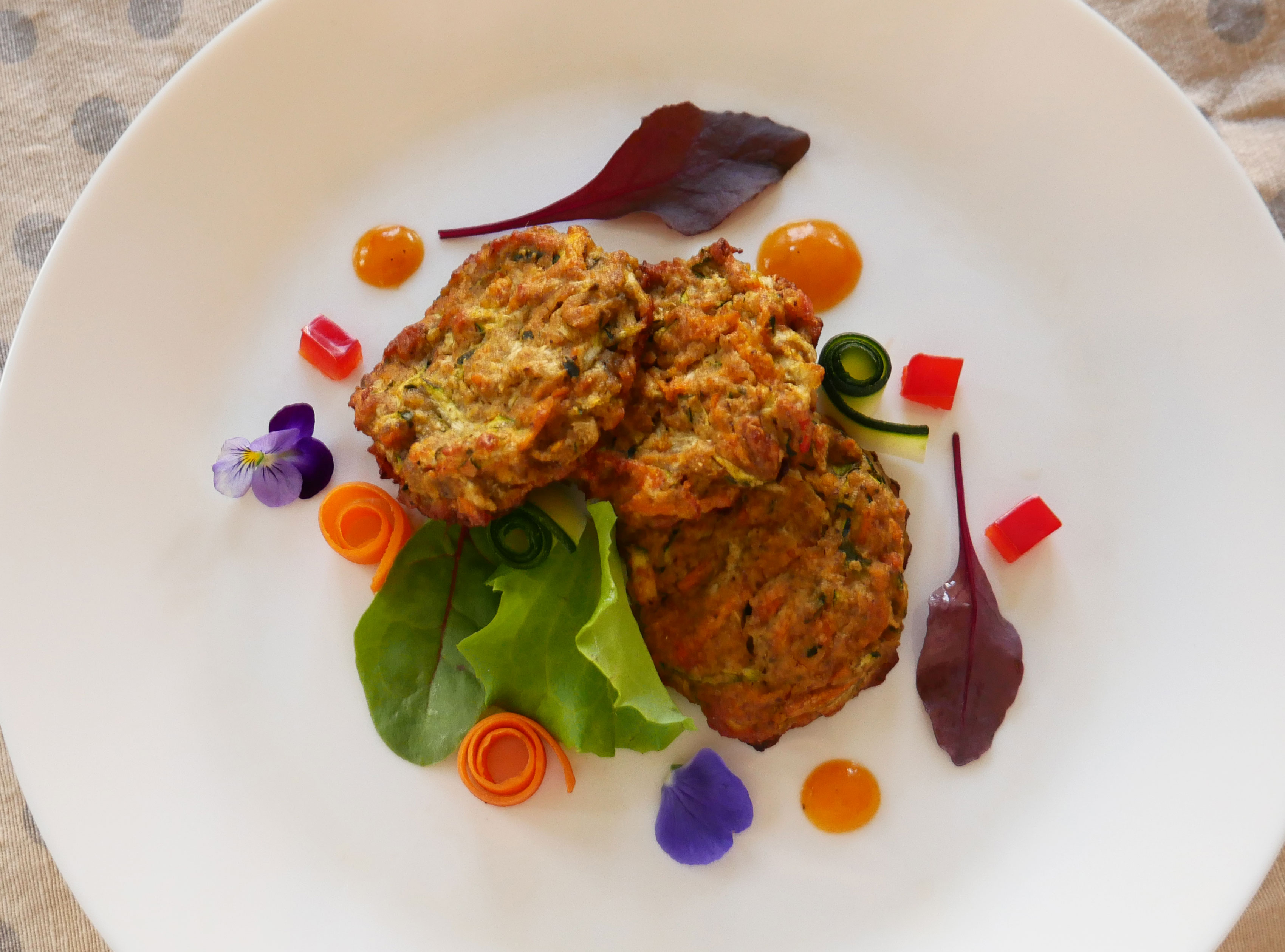 Vegan polpette di carote, zucchine,peperone rosso con farina di lenticchie rosse e farina di ceci