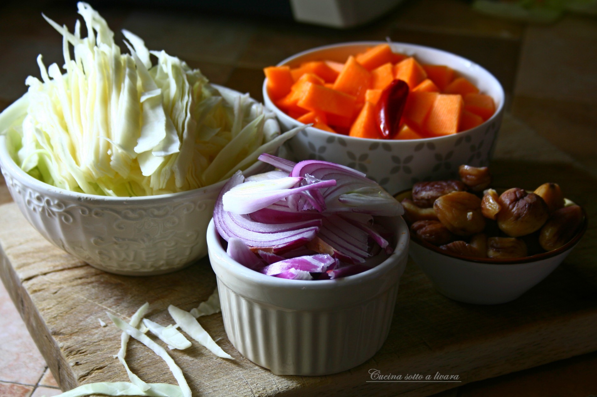 Velllutata di zucca , verza e castagne
