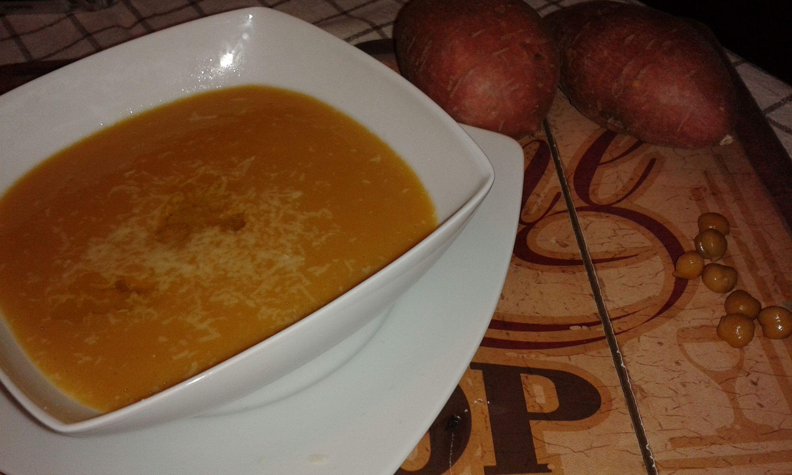 Vellutata con ‘batata’ dolce americana e ceci