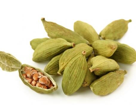 Vellutata di carciofi al cardamomo