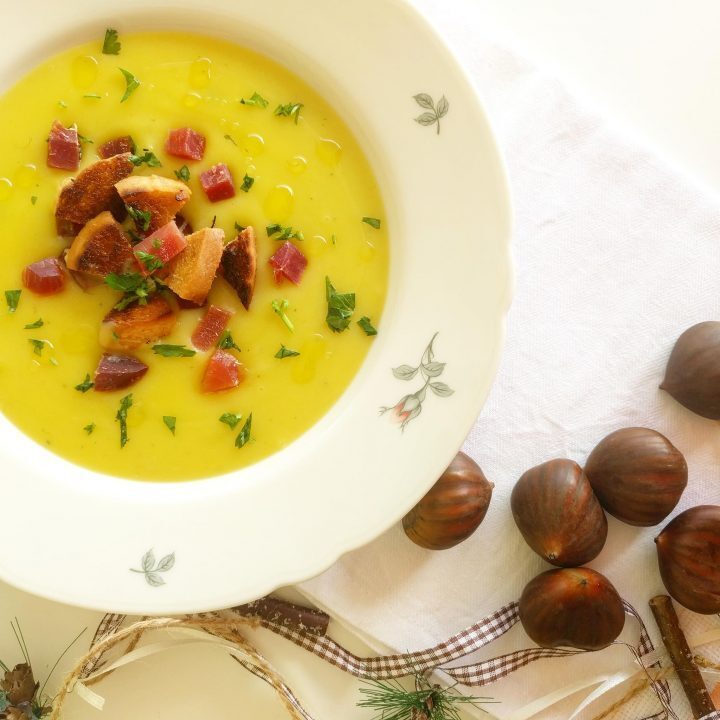Vellutata di castagne, porri e patate.