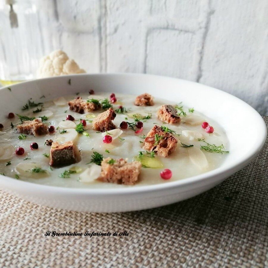 Vellutata di cavolfiore bianco e ricotta