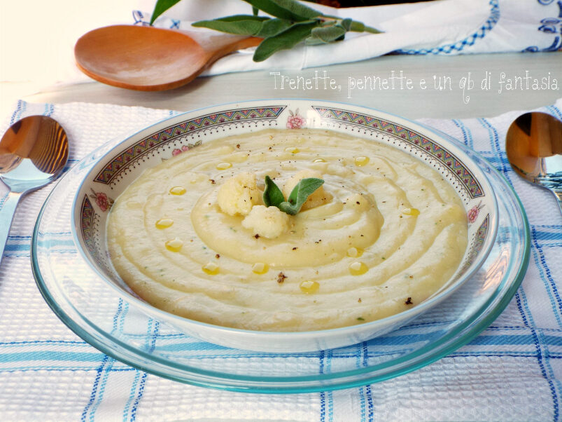 Vellutata di cavolfiore profumata alla salvia| ricetta semplice