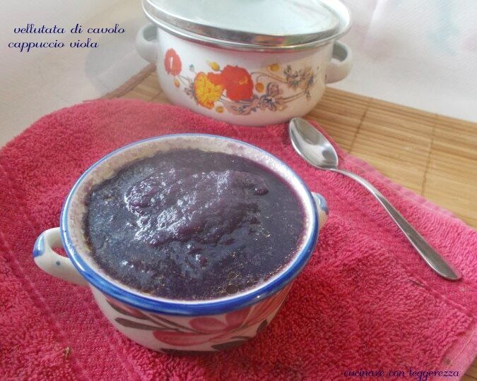 Vellutata di cavolo cappuccio viola