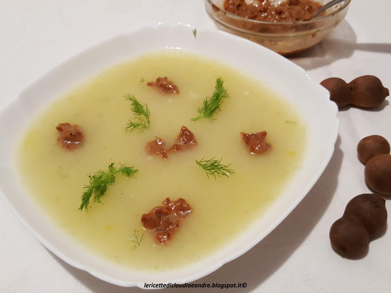 Vellutata di finocchi con patate e salsa di tamarindo all’arancia