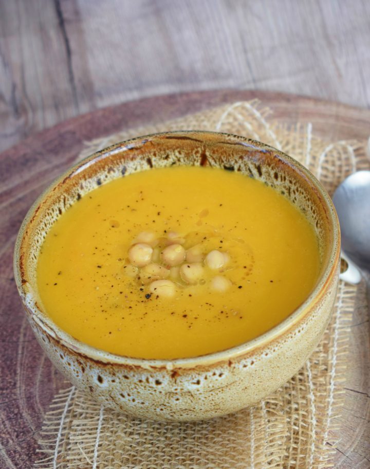 Vellutata speziata di zucca e ceci