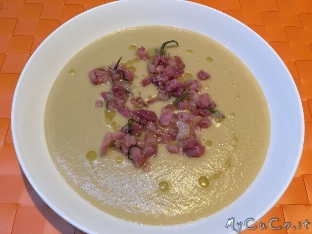 Vellutata veloce di ceci con pancetta croccante con Cuisine e i-Companion Moulinex