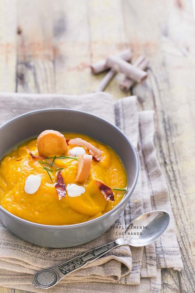 Vellutata zucca e speck