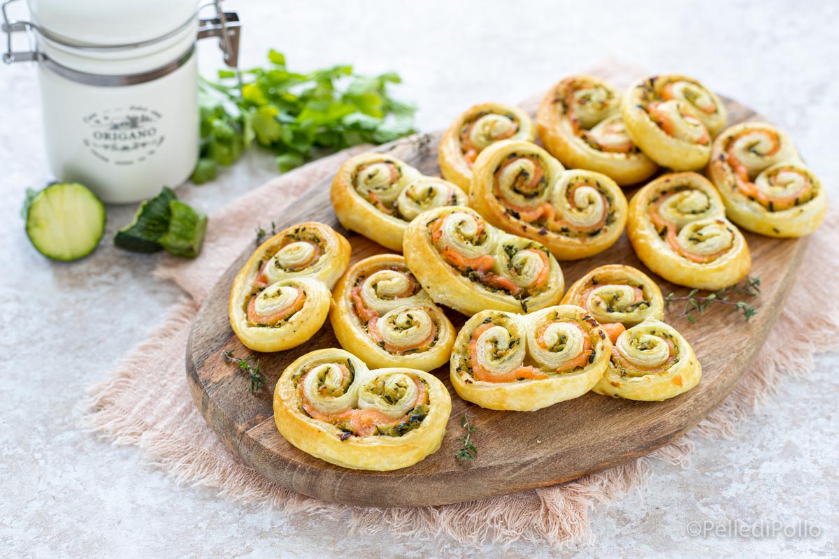 Ventagli di sfoglia al salmone e zucchine