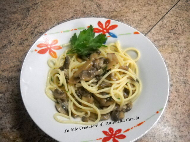 VERMICELLI AI FUNGHI CHAMPIGNON