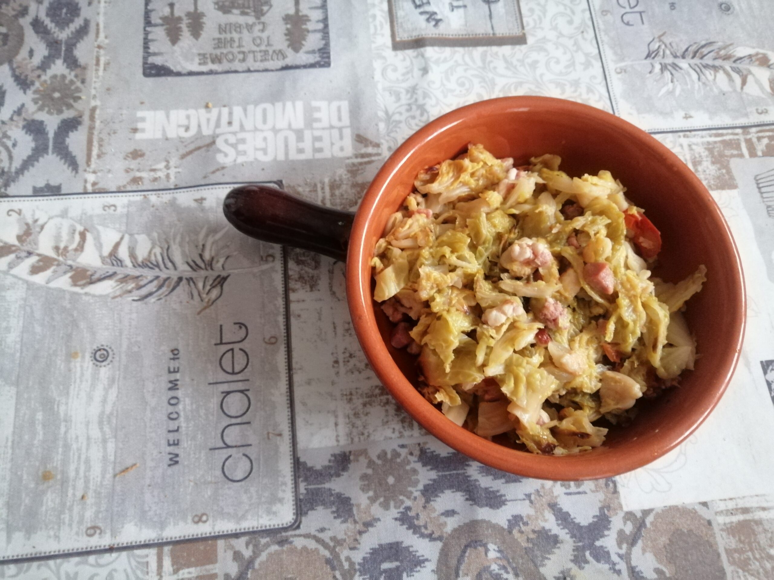 Verza alla salsiccia e pancetta