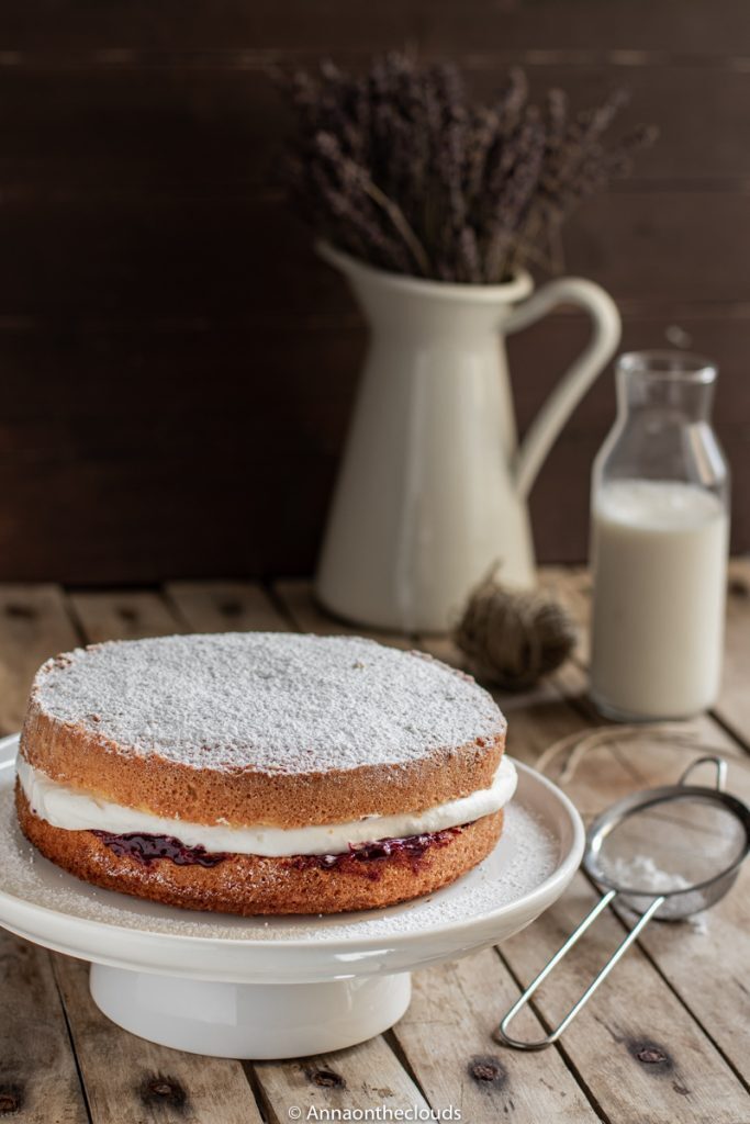 Victoria sponge cake: ricetta originale inglese