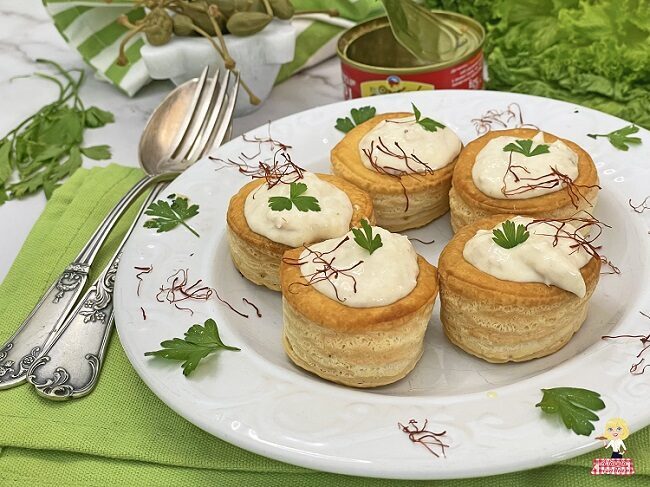 Voulevant ripieni con tonno