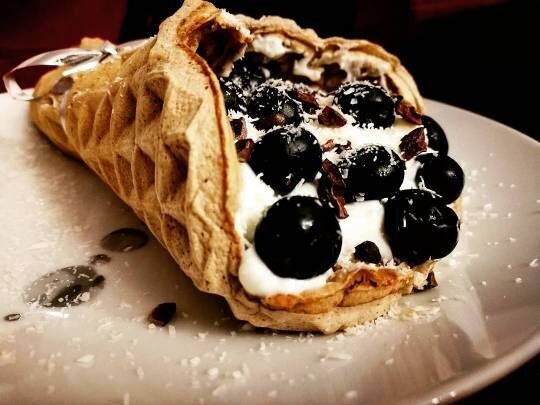 WAFFLE CONE WITH YOGURT FAGE, BLUEBERRY AND CACAO...