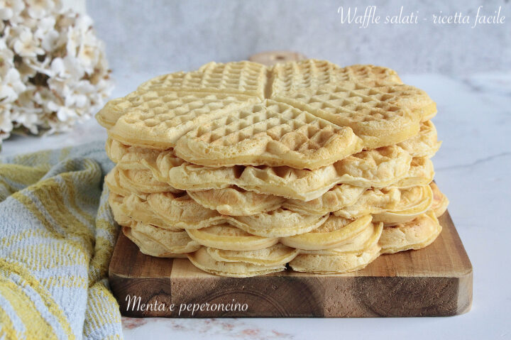 Waffle salati – ricetta facile