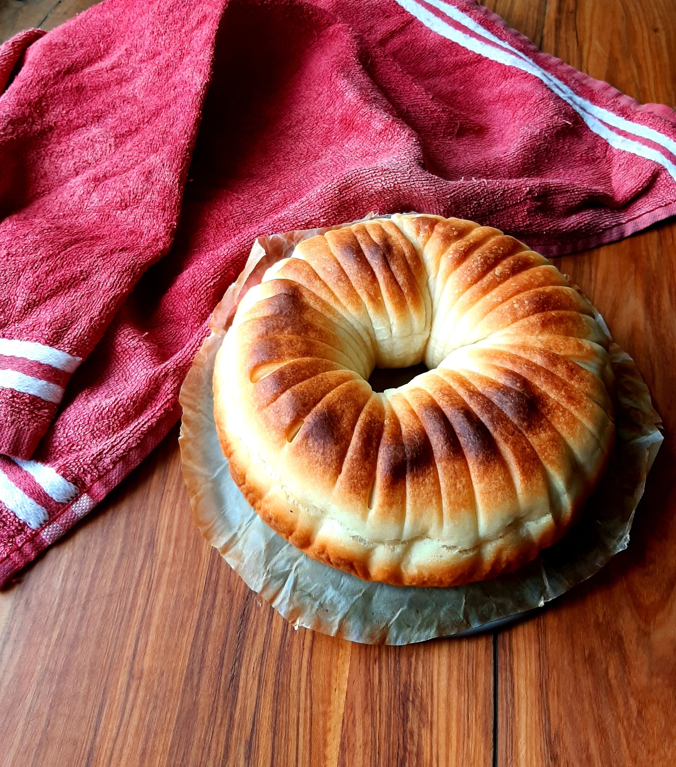 Wool roll bread salato