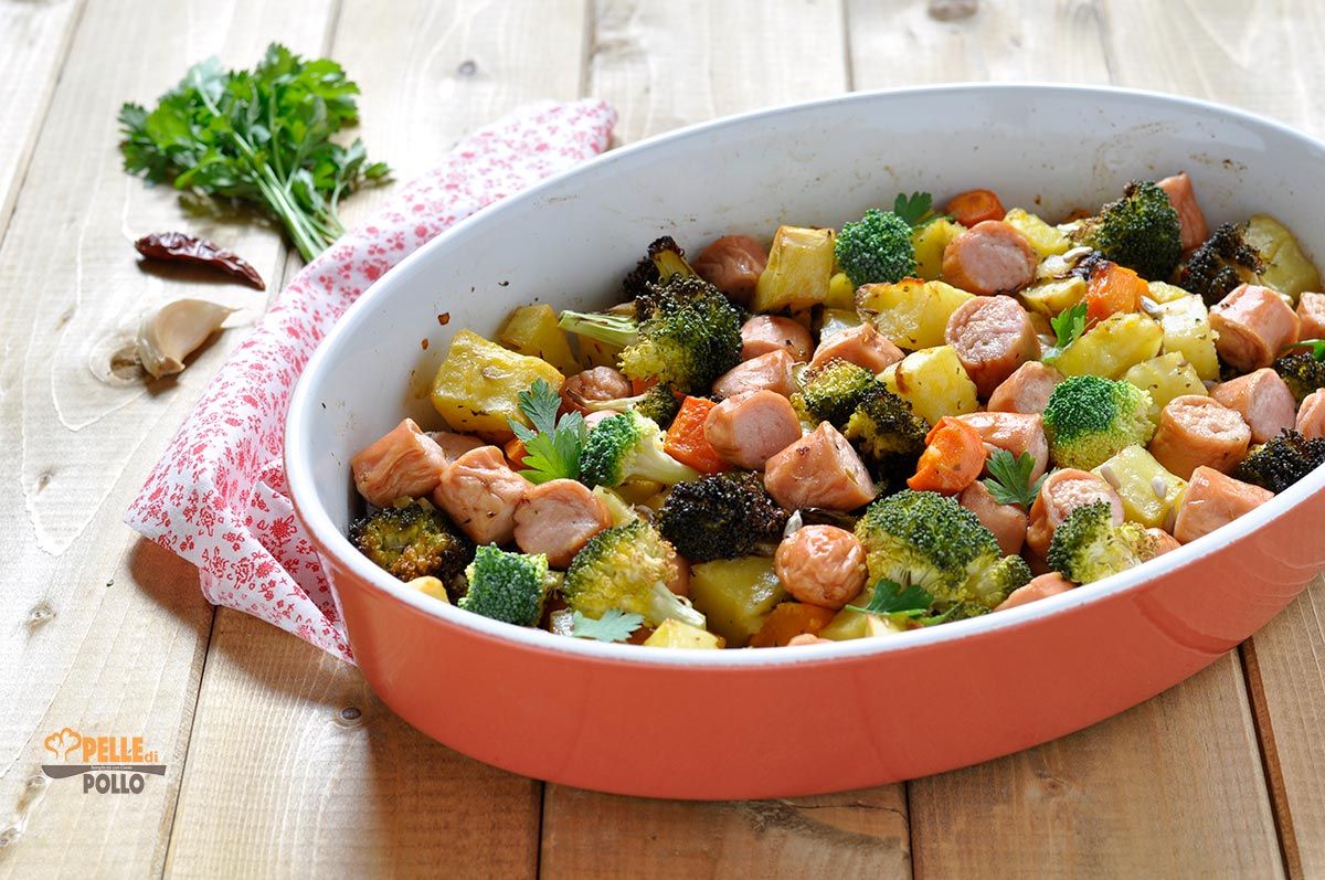 Wurstel con verdure al forno