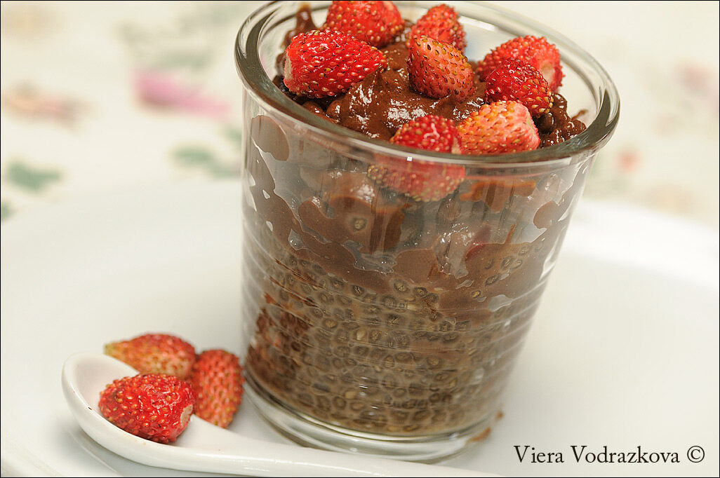 Yannoh chia pudding con crema alle nocciole e amasakè