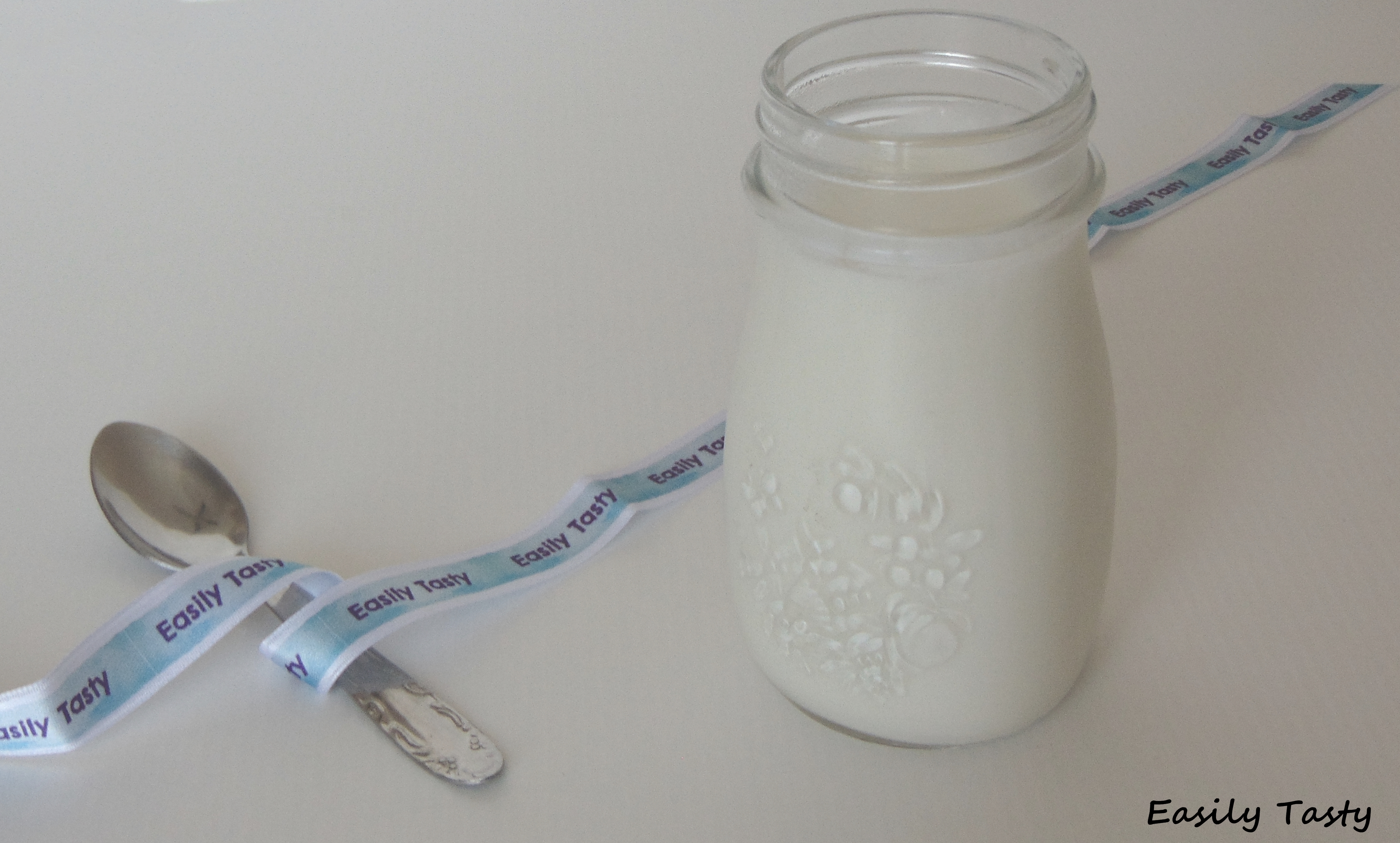 Yogurt bianco cremoso