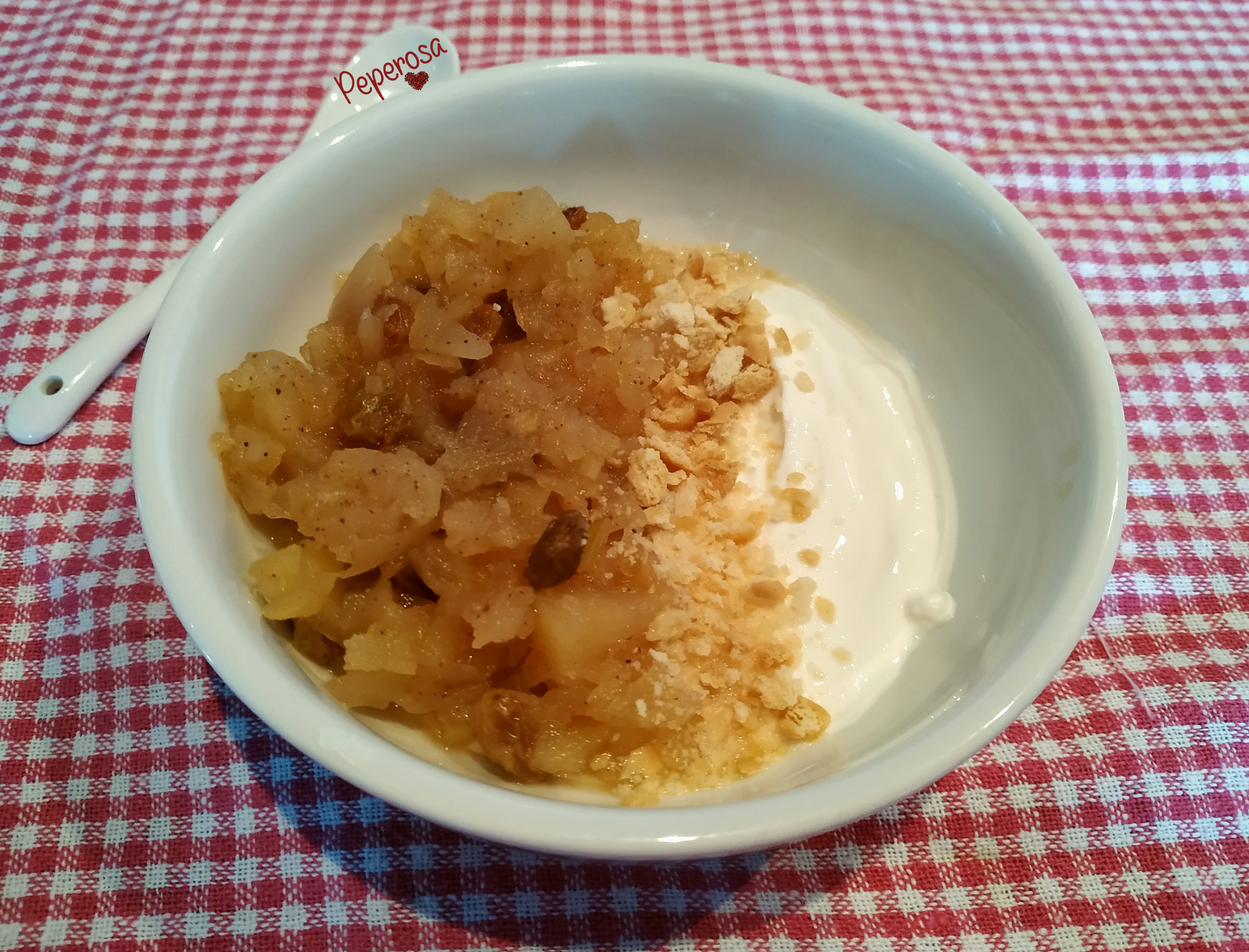 Yogurt fresco allo strudel