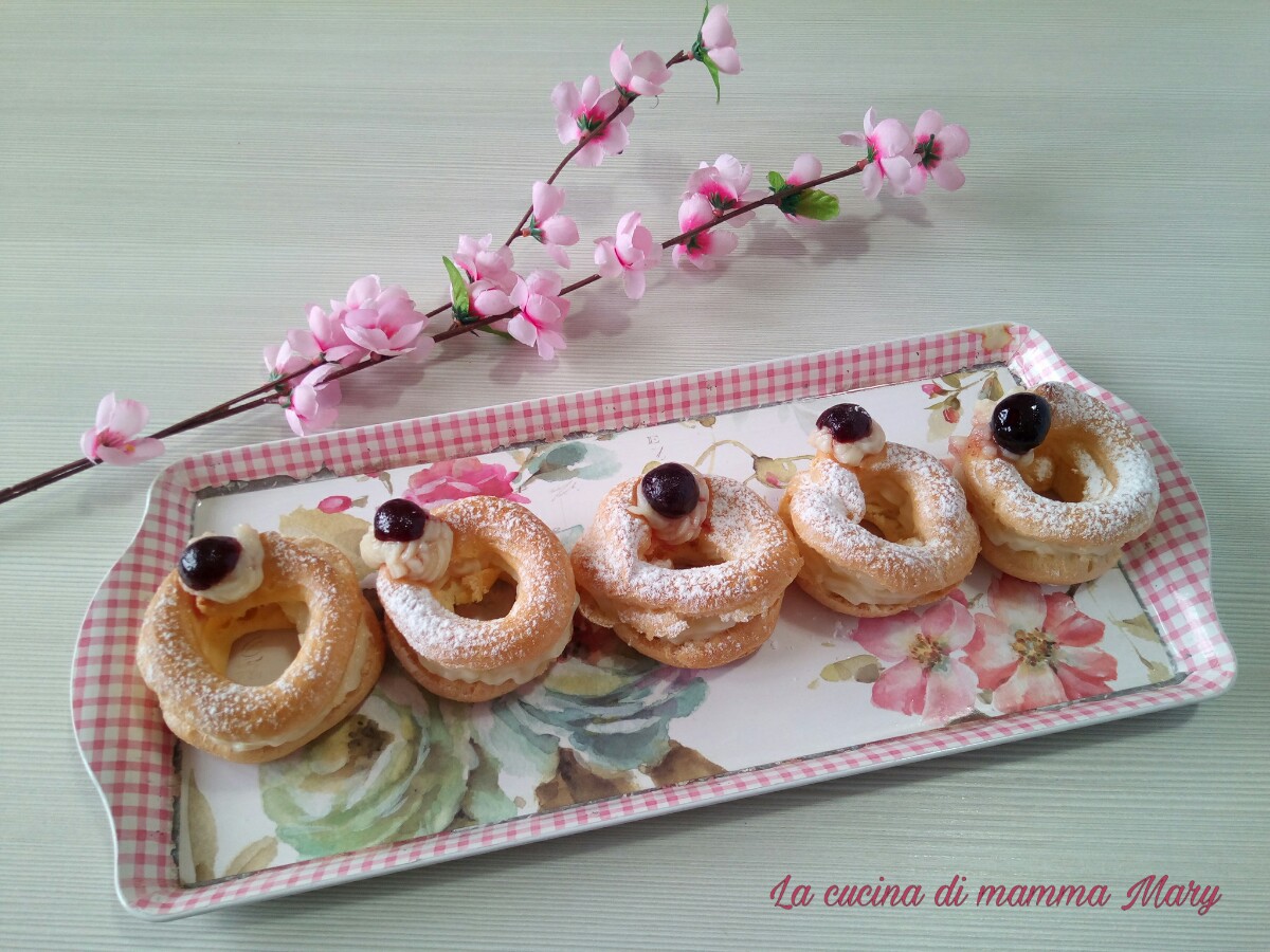 Zeppole al forno con crema al limone