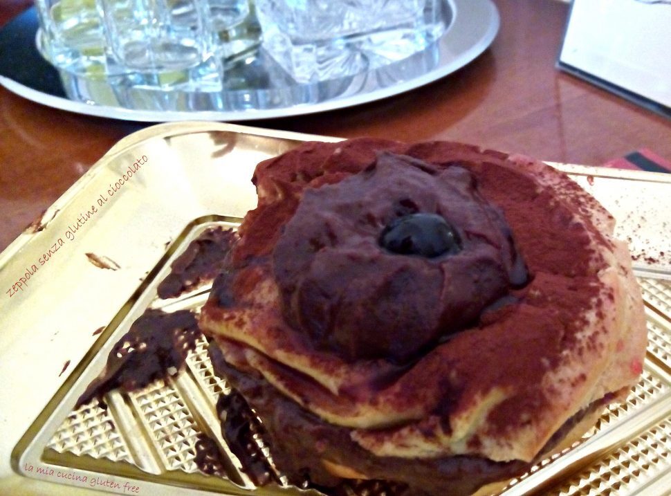 Zeppole di pasta choux al cioccolato