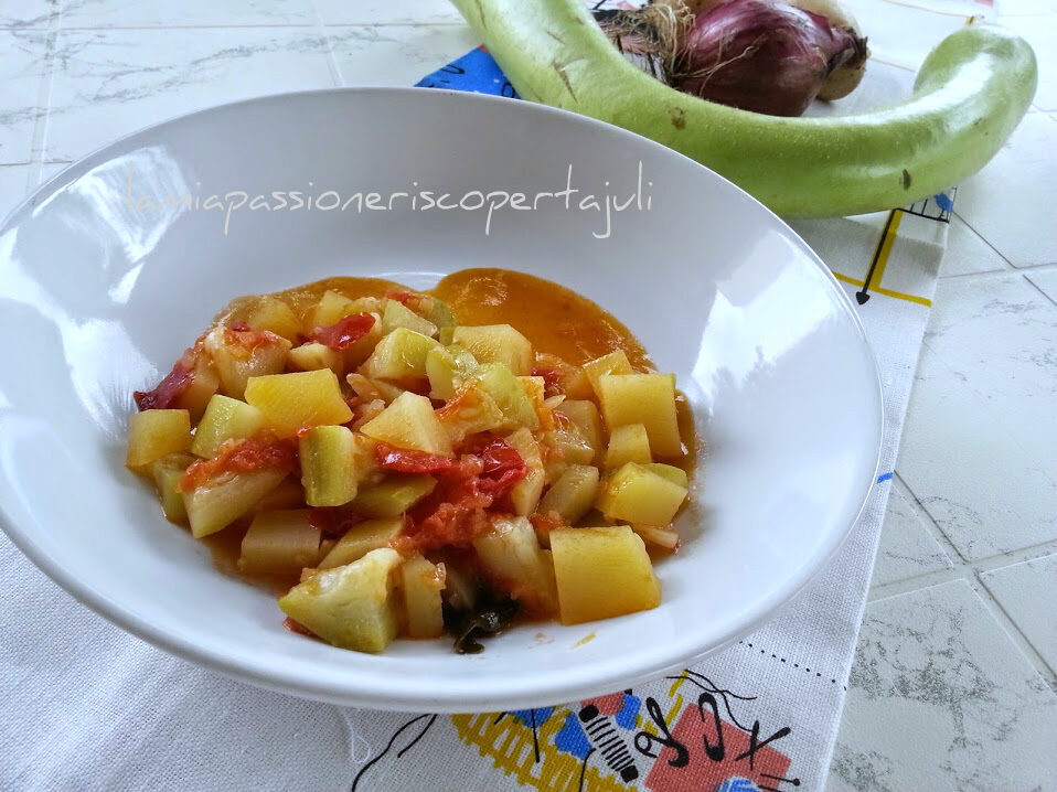 Zucchina peperoni e patate olio di oliva zucchina longa.siciliana..