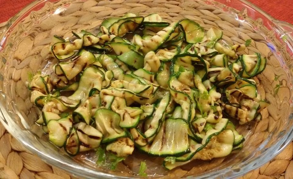 Zucchine alla griglia con prezzemolo e lime