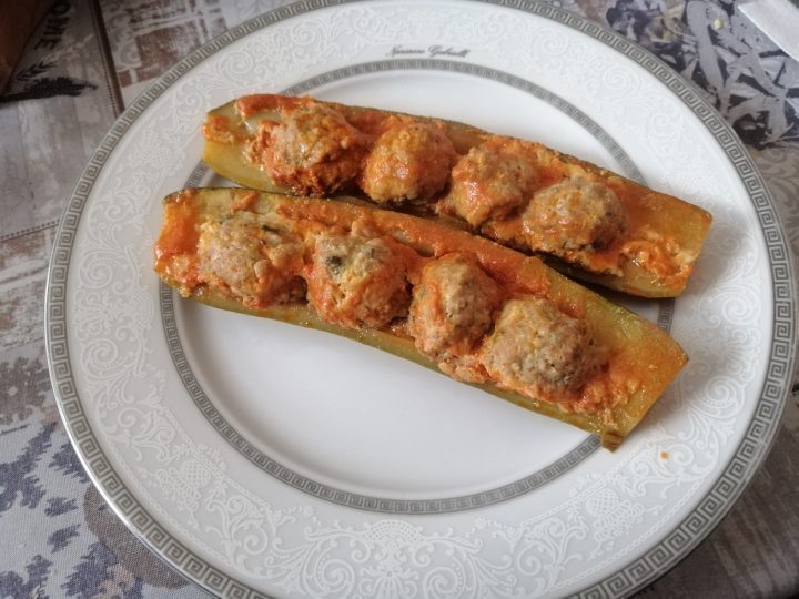 Zucchine con polpettine di carne