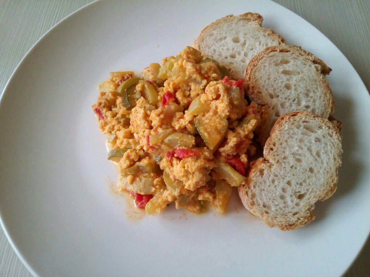 Zucchine e uova – “cucuzz e ova” – ricetta calabrese