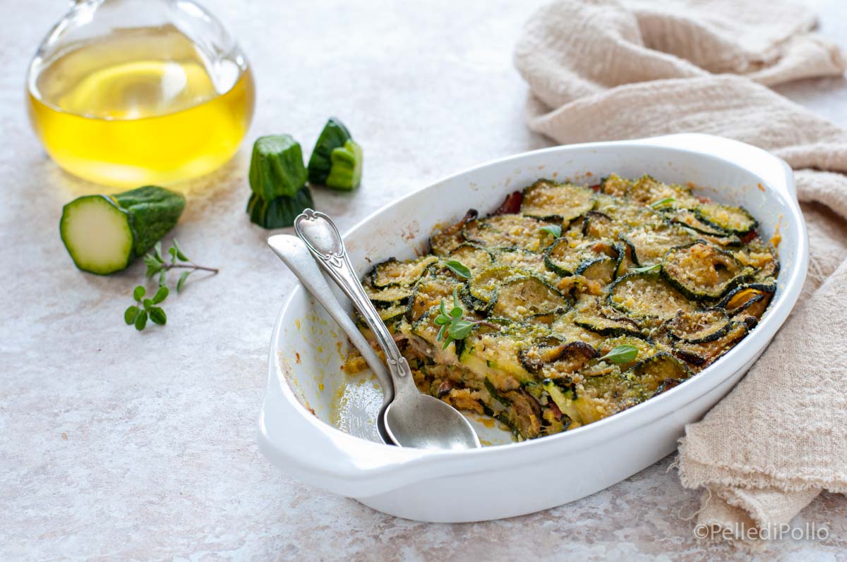 Zucchine gratinate alle erbe con pangrattato e provola
