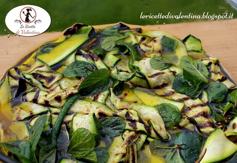 Zucchine grigliate alla menta e limone