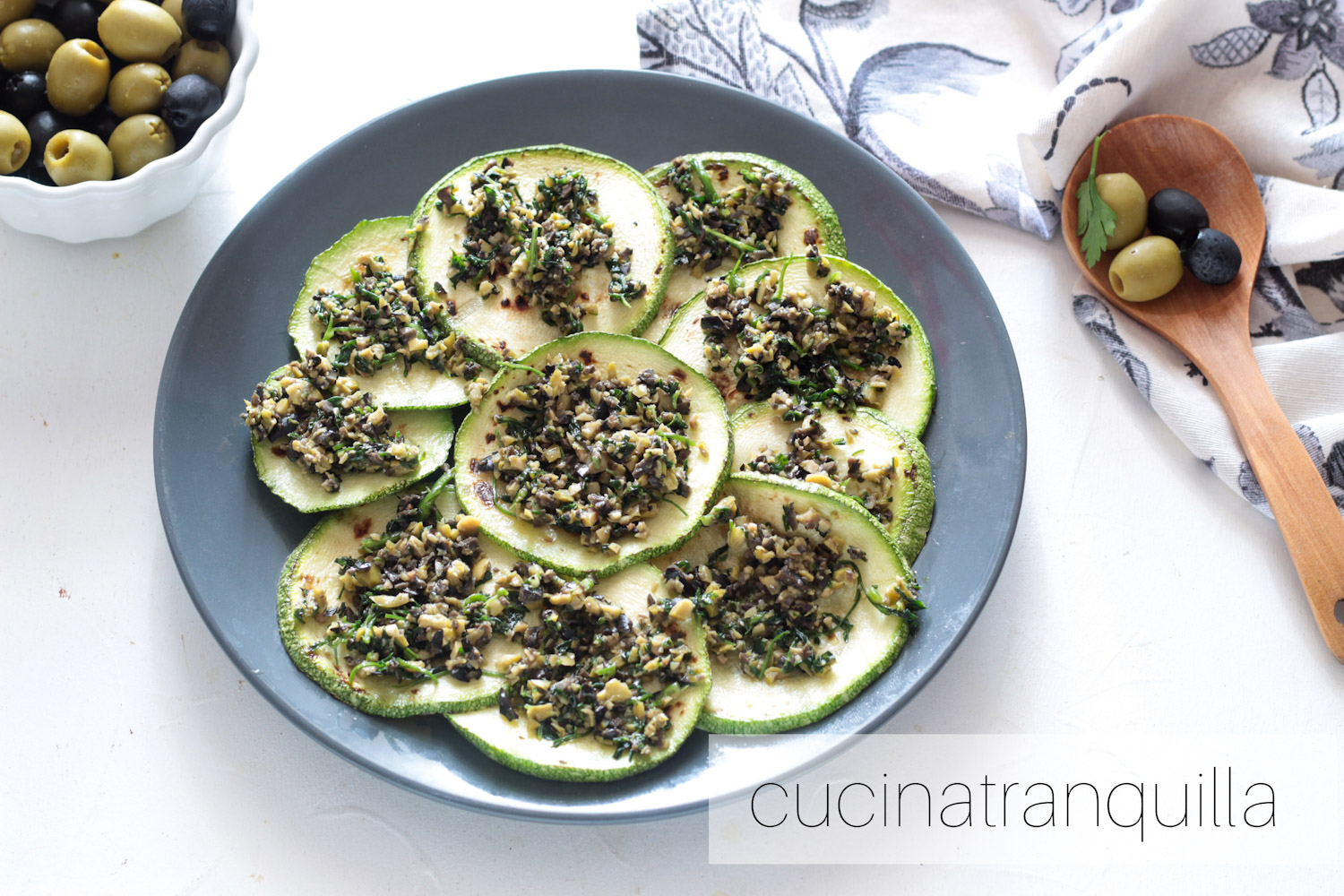 Zucchine grigliate e olive