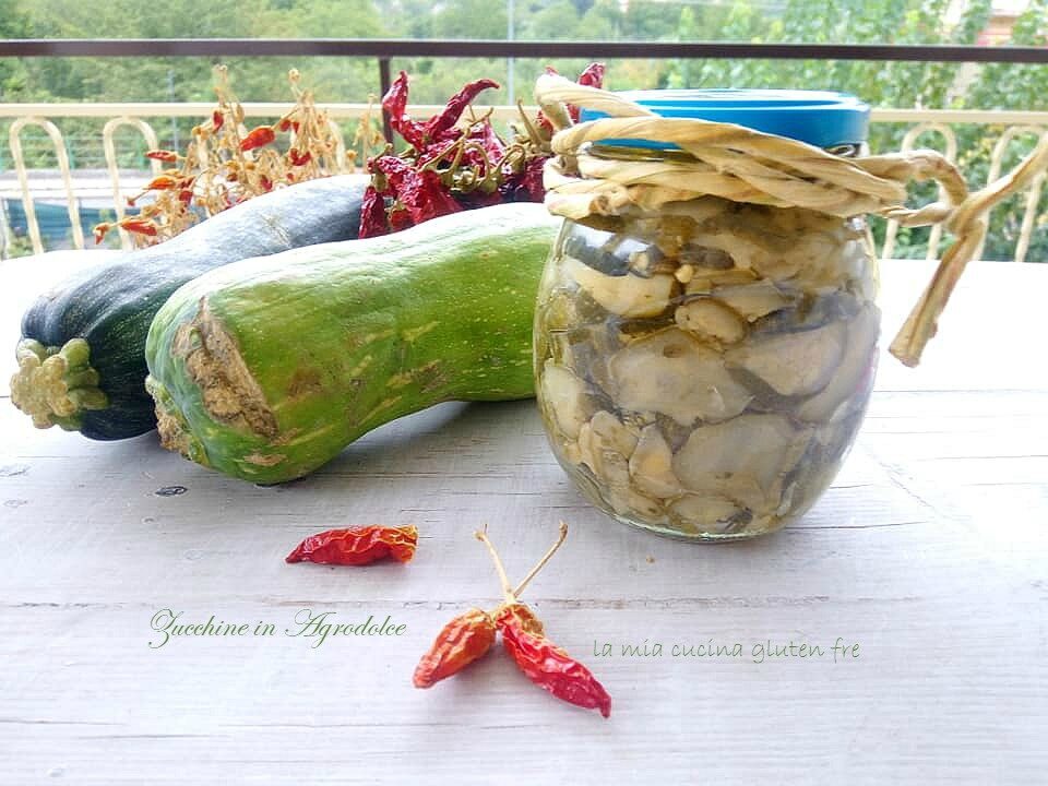 Zucchine in agrodolce sott’olio