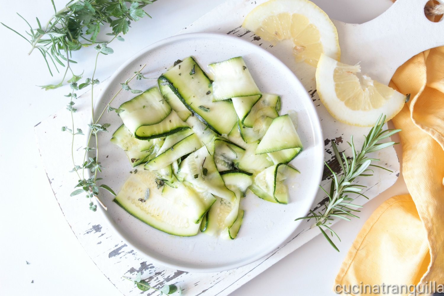 Zucchine marinate al limone