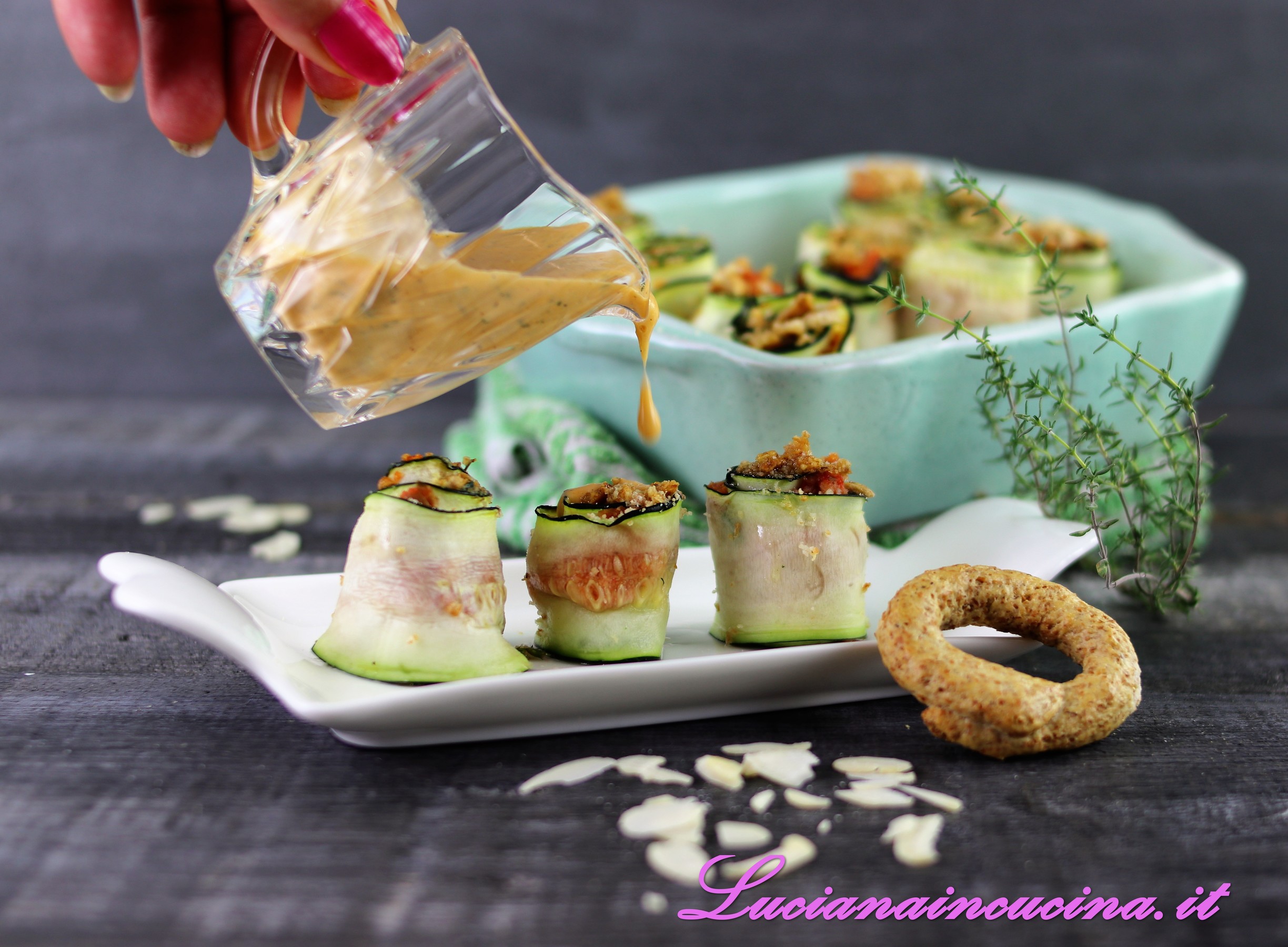 Zucchine ripiene al pomodoro