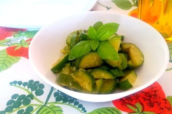 Zucchine trifolate aromatizzate con bimby, contorno leggero