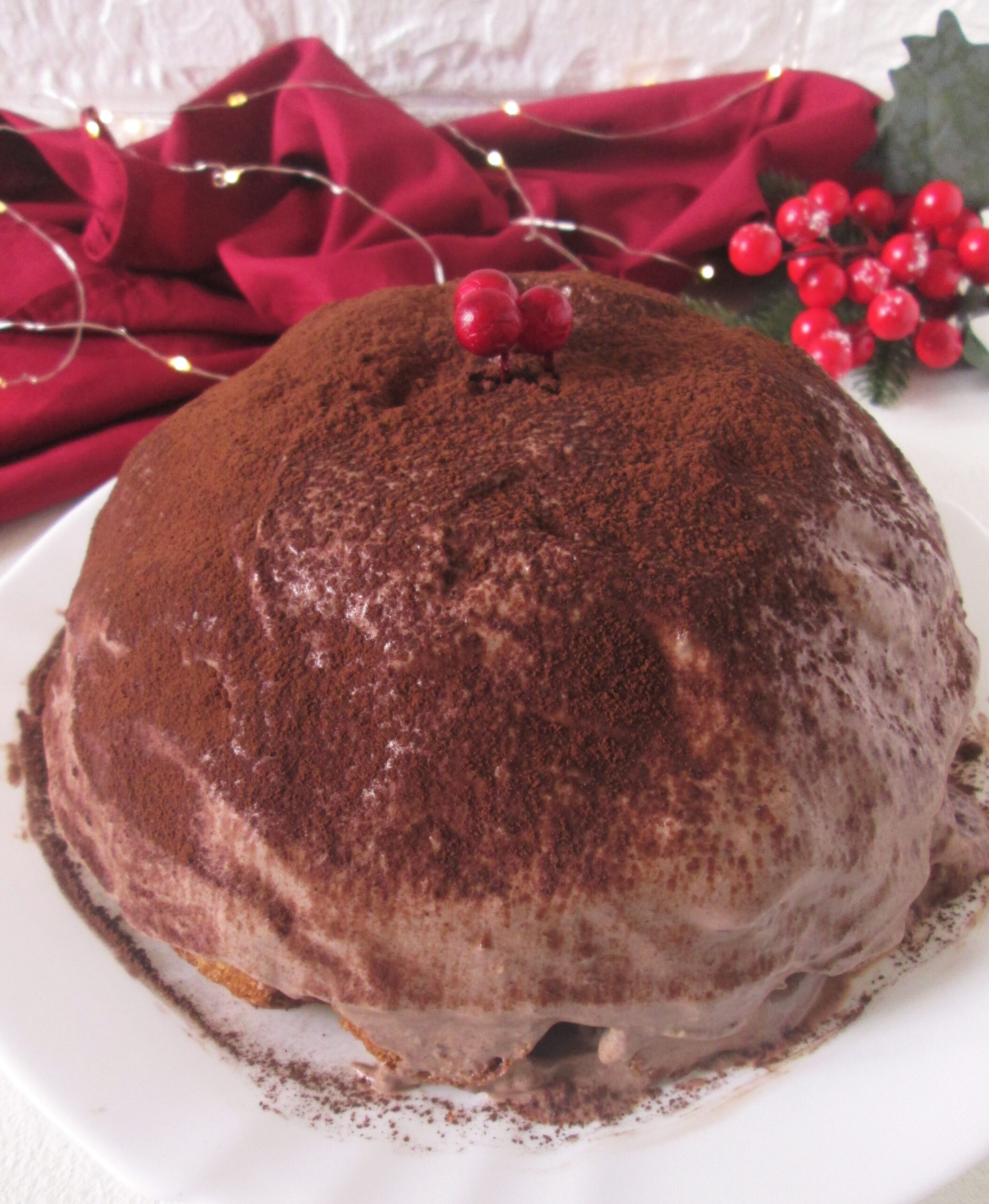 Zuccotto pandoro e mousse mascarpone e cioccolato