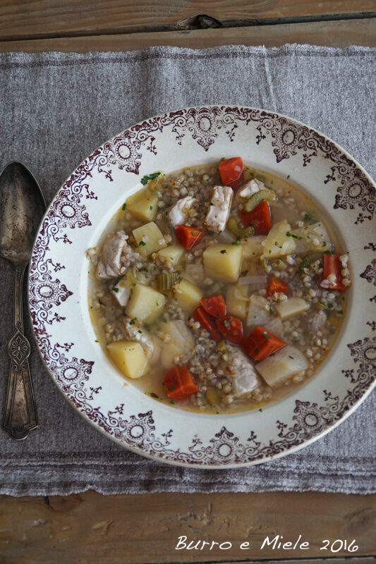 Zupa rybna, zuppa polacca di carpa (ricetta parve)