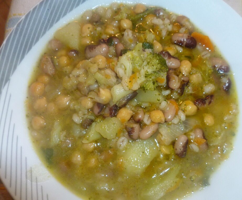 Zuppa con legumi